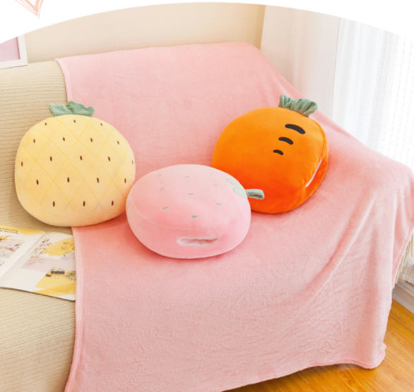 หมอน,หมอนผ้าห่ม,หมอนผ้าห่มรูปผลไม้,ปักโลโก้,ตุ๊กตาหมอนผ้าห่ม
