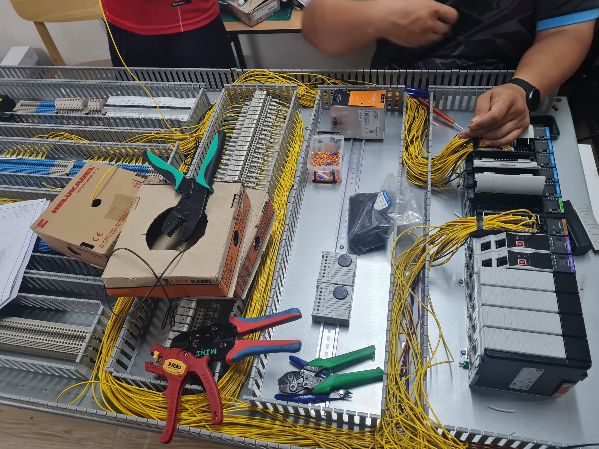 Assembly Wiring Control Box Allen-Bradley PLC