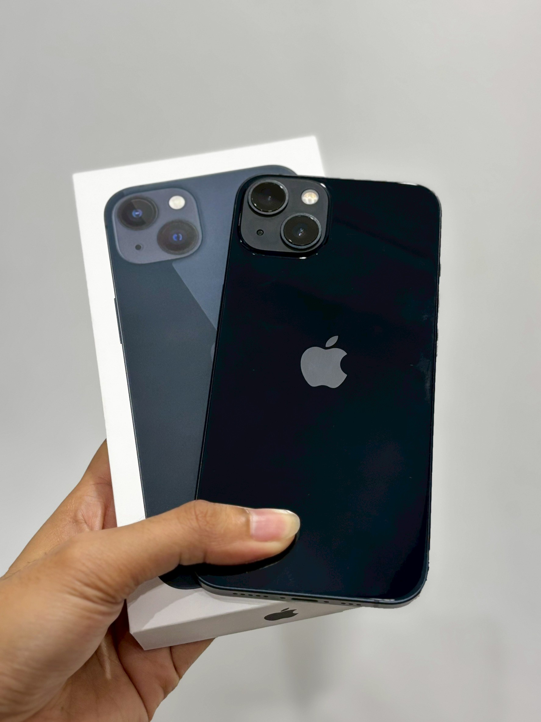 iPhone 13 128GB สี Midnight