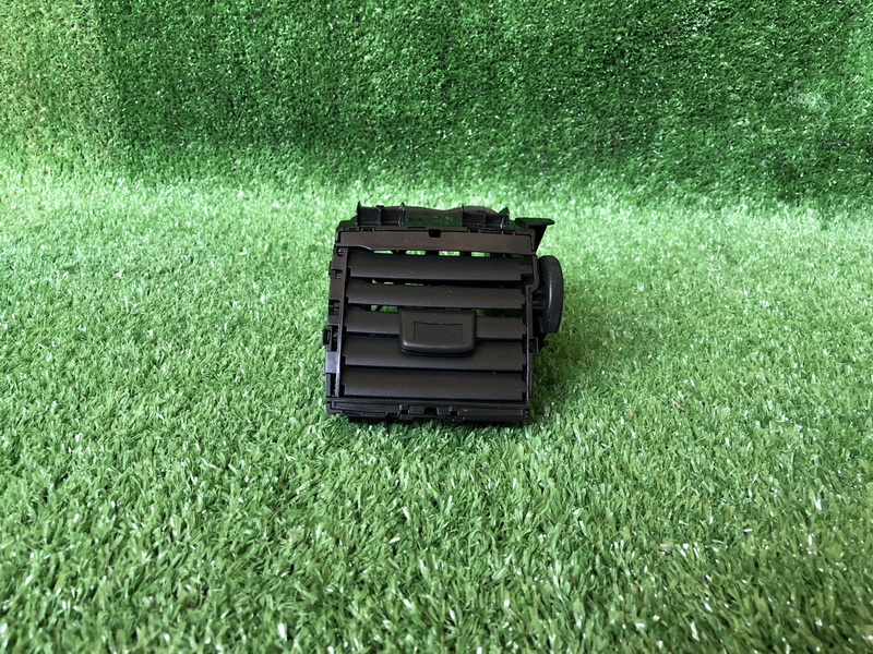 ช่องลมแอร์รถยนต์