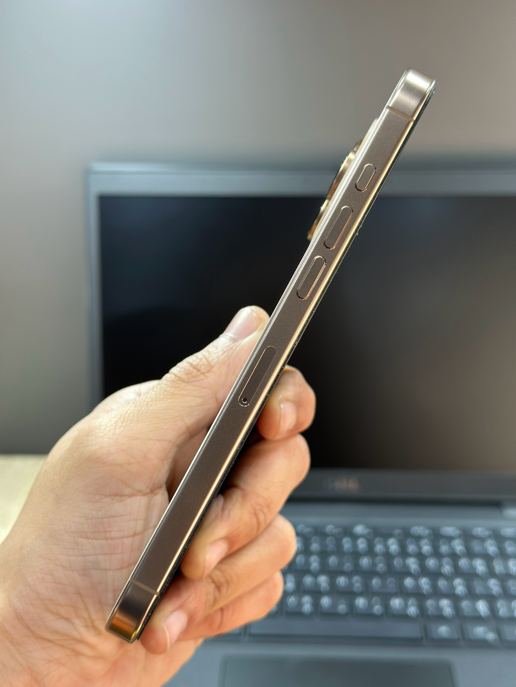 iPhone 16 Pro 128GB Desert Titanium