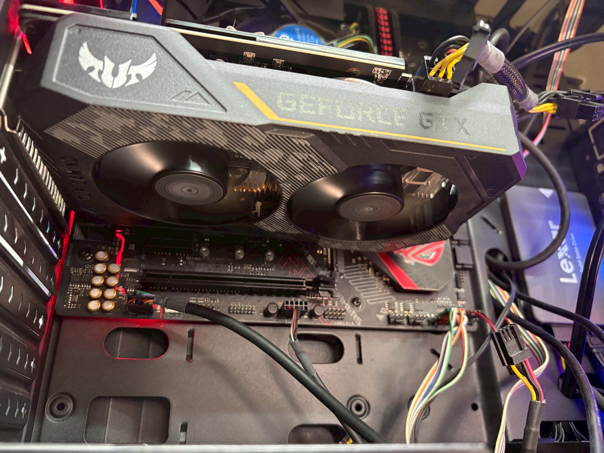 PC ประกอบ Intel Core i5-9400F / GTX 1650 / RAM 24GB DDR4 / SSD Sata 120GB