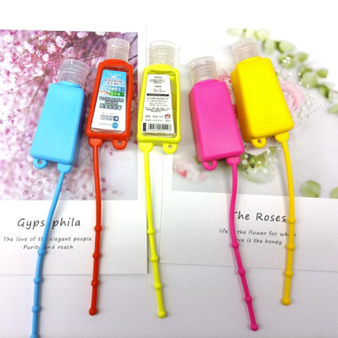 ที่ห้อยซิลิโคน,ซิลิโคนห้อยกระเป๋า