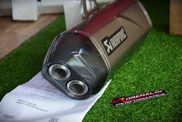 ท่อ Akrapovic ปลายไทเทเนียม สำหรับ R1250GS GSA ปี 2021+ (For Exhibition only)