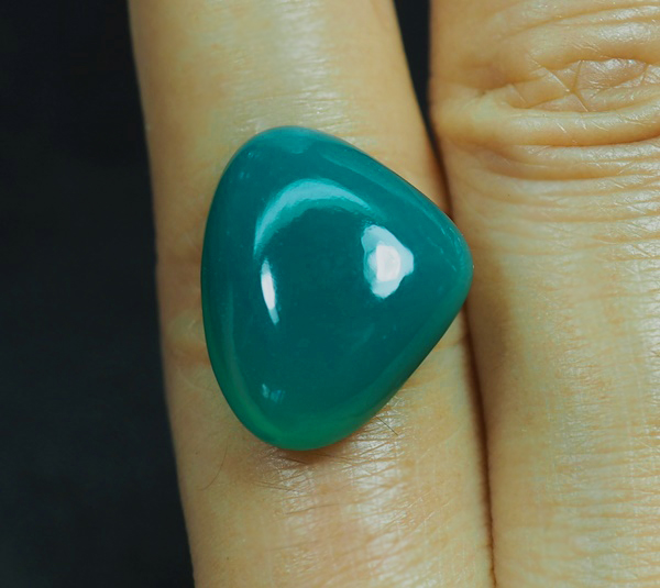 คาลซิโดนีสีเขียว (Green Chalcedony) 11.10 กะรัต