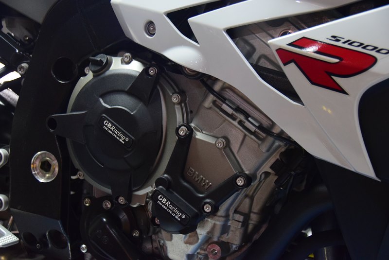 GB Racing เซ็ทครอบเครื่อง 3 ชิ้น สำหรับ S1000RR 2015 ขึ้นไป