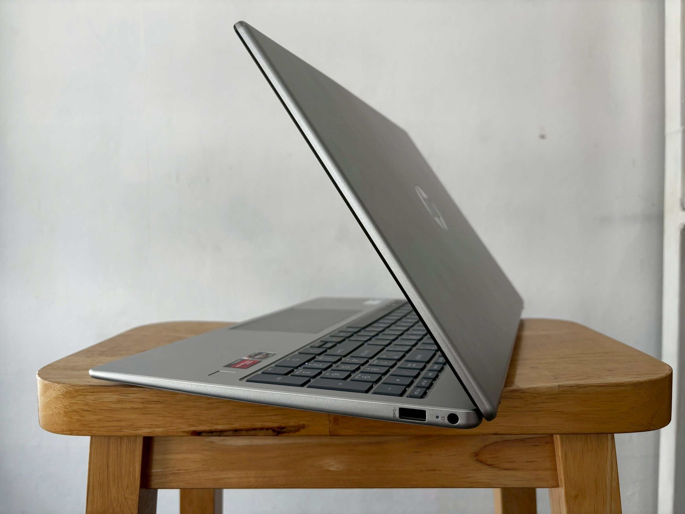 HP Laptop 15-FC0057AU Silver