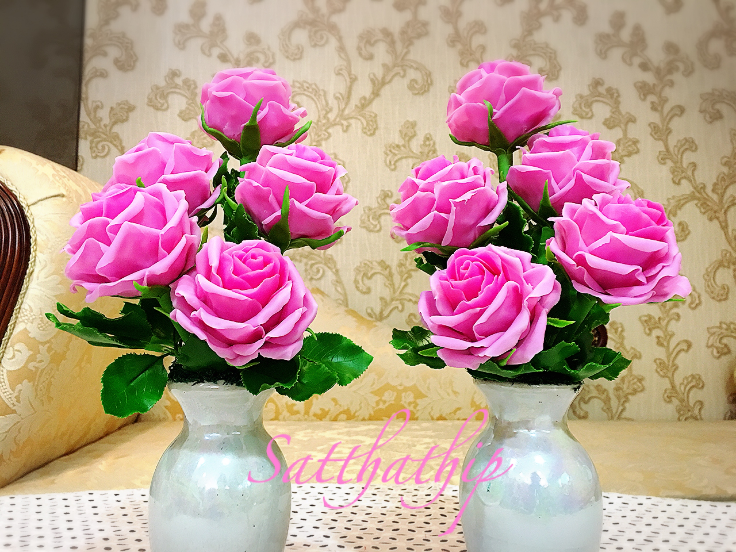 แจกันดอกกุหลาบ สีชมพู ประดิษฐ์จากดิน - ดอกกุหลาบ - Rose Flower