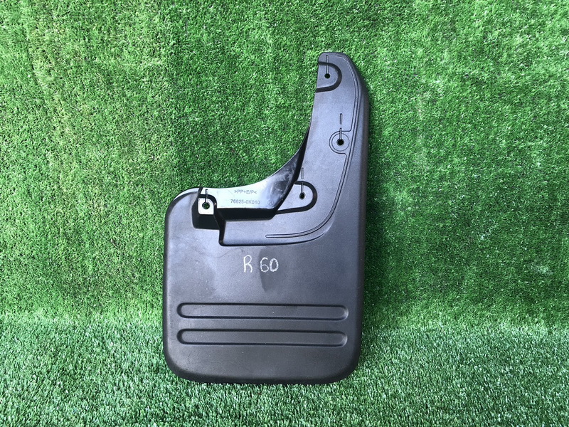 แผ่นกันโคลนรถยนต์