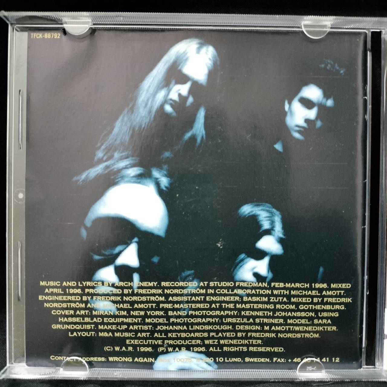 Arch Enemy – Black Earth / JAPAN / แผ่นดี