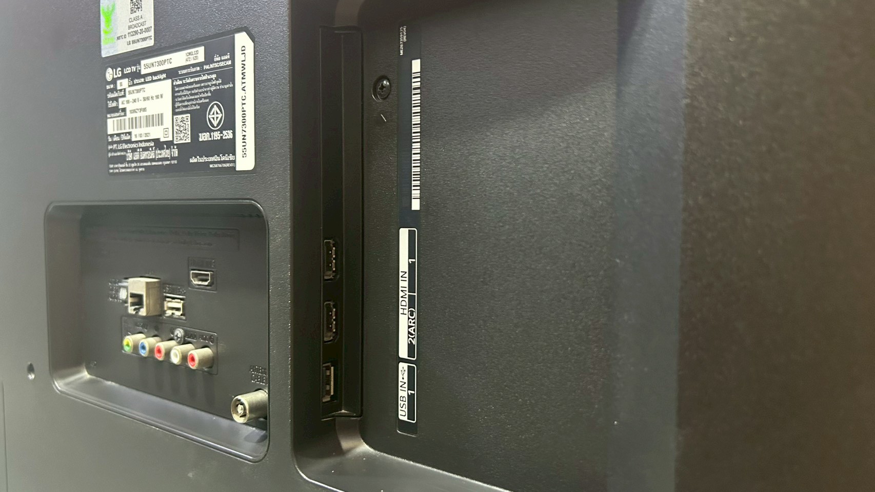 LG 4K UHD Smart LED TV 55" (รุ่น 55UN7300PTC, ปี 2020)