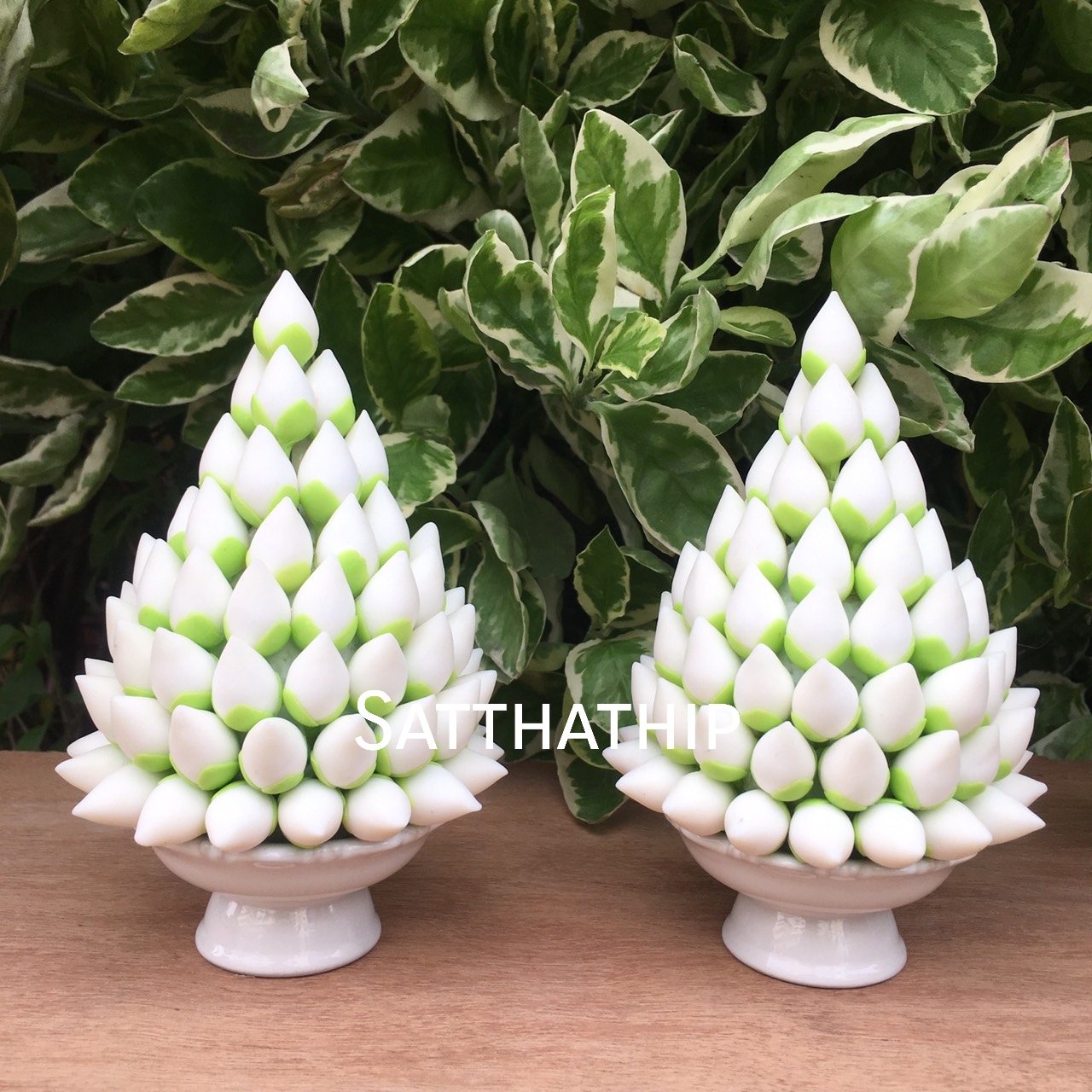 พานพุ่มดอกบัวประดิษฐ์ [3.5 นิ้ว/ 1,000บาท/คู่]