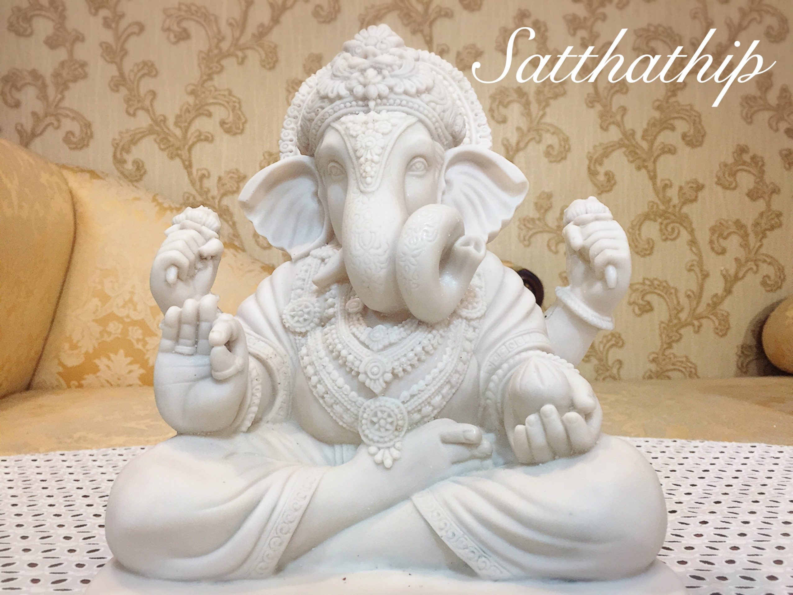 พระพิฆเนศ ปางเศรษฐี/ ดั๊กดูเสธ (เรซิ่น) - Ganesha: Lord of Success