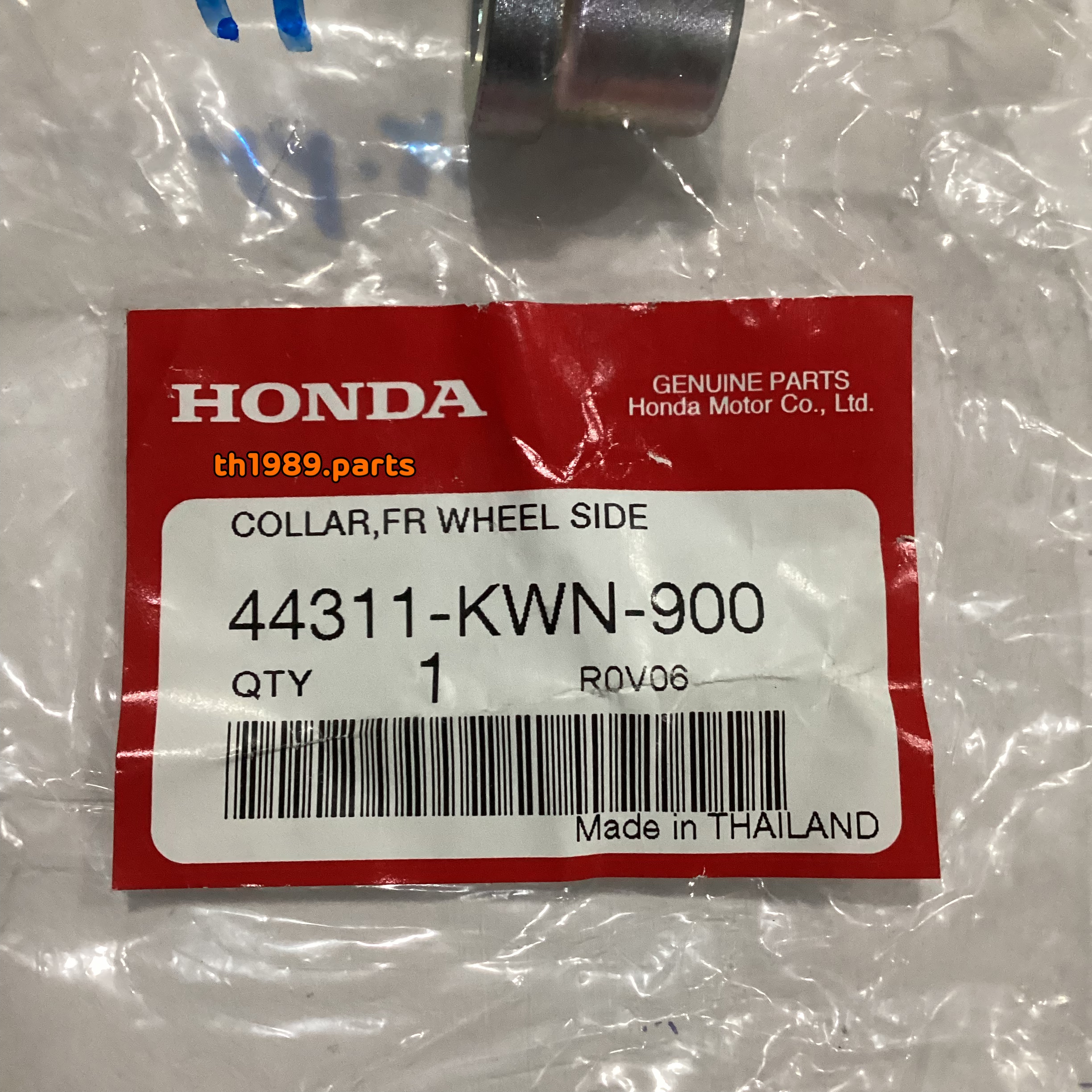 44311-KWN-900 ปลอกรองข้างล้อหน้า PCX150 2012-2019 , PCX160 2021-2022 อะไหล่แท้ HONDA