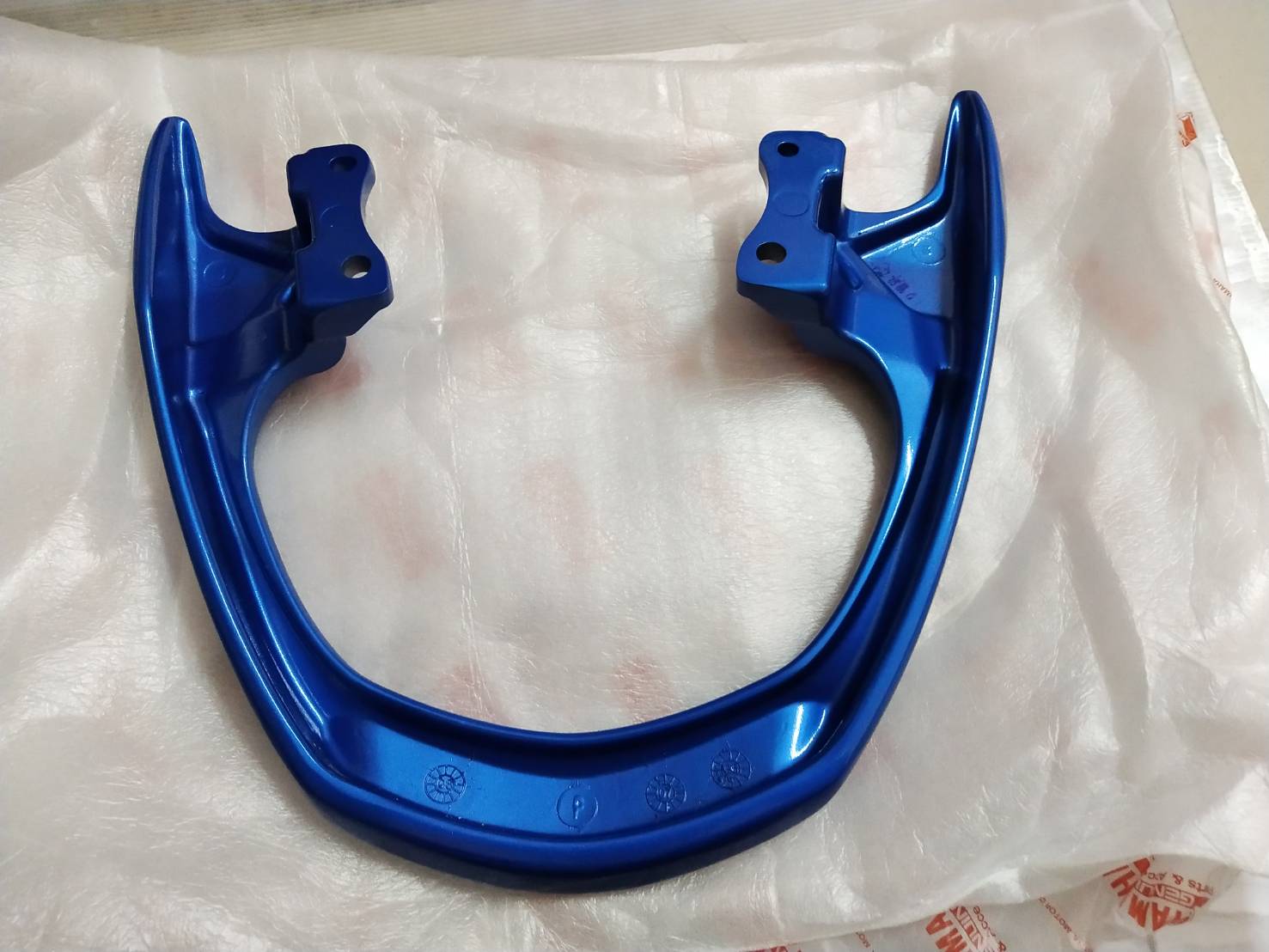 เหล็กกันตกสีน้ำเงิน สำหรับรุ่น MIO,MIO Z,MIO RX,MIO ZR' 2005 อะไหล่แท้ YAMAHA 5VV-F4773-10-P6