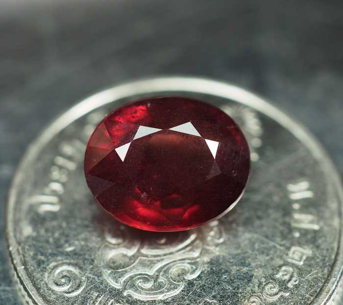 พลอยโรโดไรท์โกเมนแดงม่วง (Rhodolite) 3.20 กะรัต