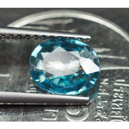 เพทาย (Blue Zircon) 1.40 กะรัตสีฟ้า