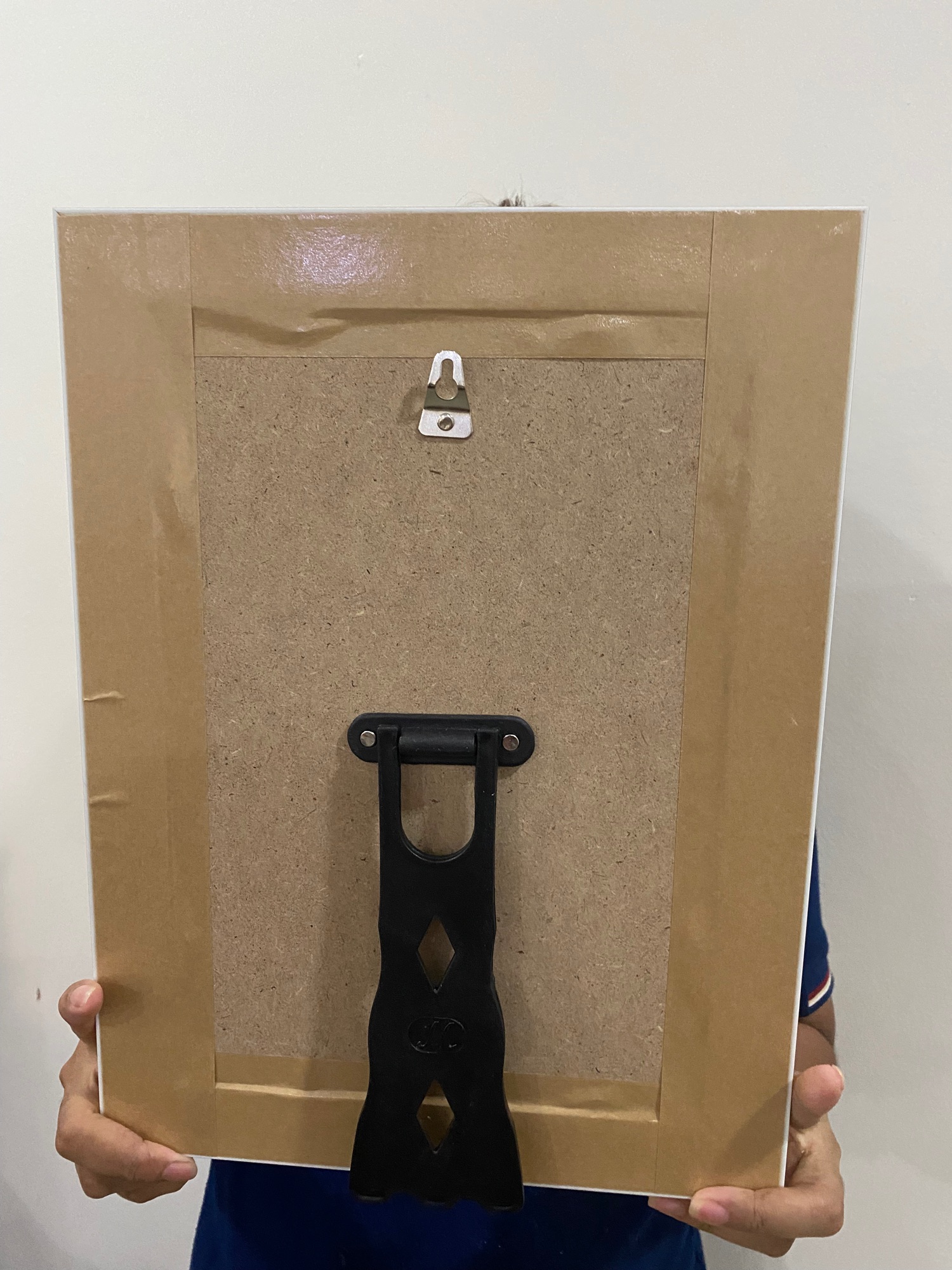 กรอบท้าวเวสสุวรรณ กว้าง11นิ้ว สูง15นิ้ว สำหรับตั้งโต๊ะเเละเเขวนผนัง สีฟ้าคราม