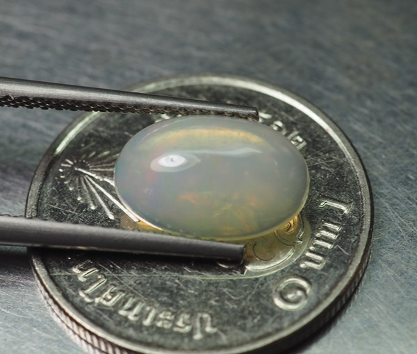 โอปอลหลากสี (Opal) 1.45 กะรัต