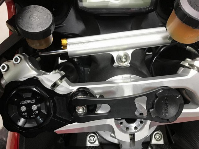 กันสะบัด Ohlins สำหรับ Panigale 899 1199