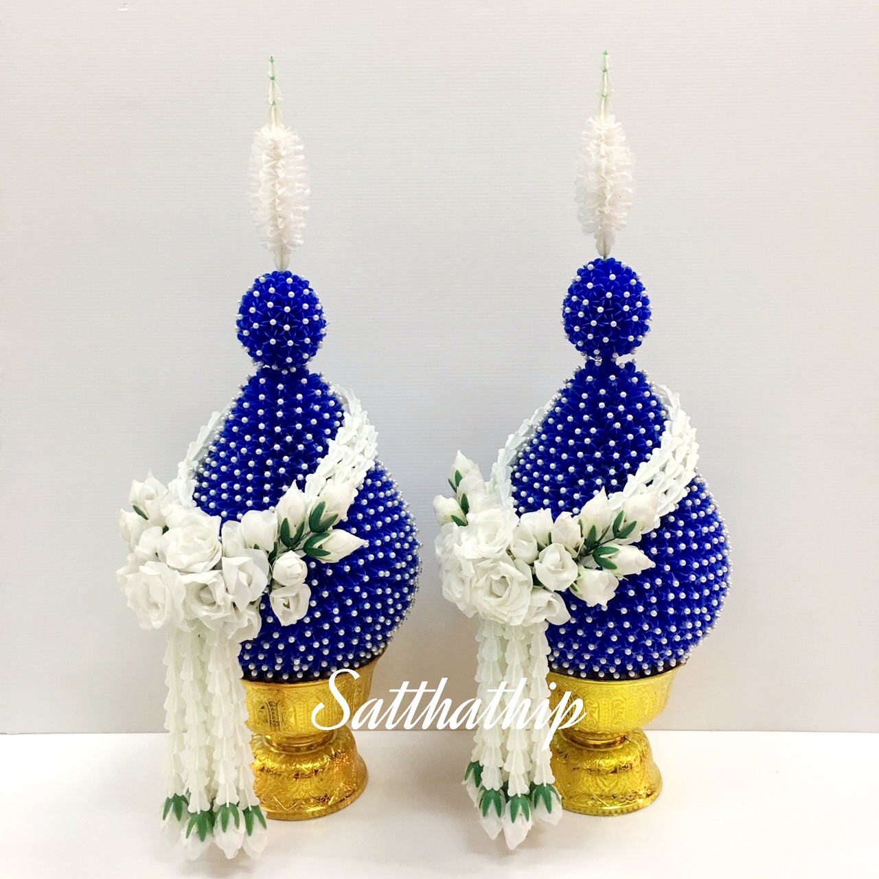 พานพุ่มดอกรักประดิษฐ์ [8"]