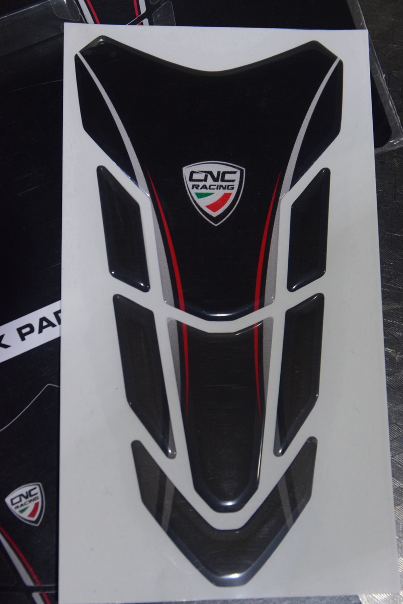 สติ๊กเกอร์ กันรอยถัง CNCracing สำหรับรถทุกรุ่น