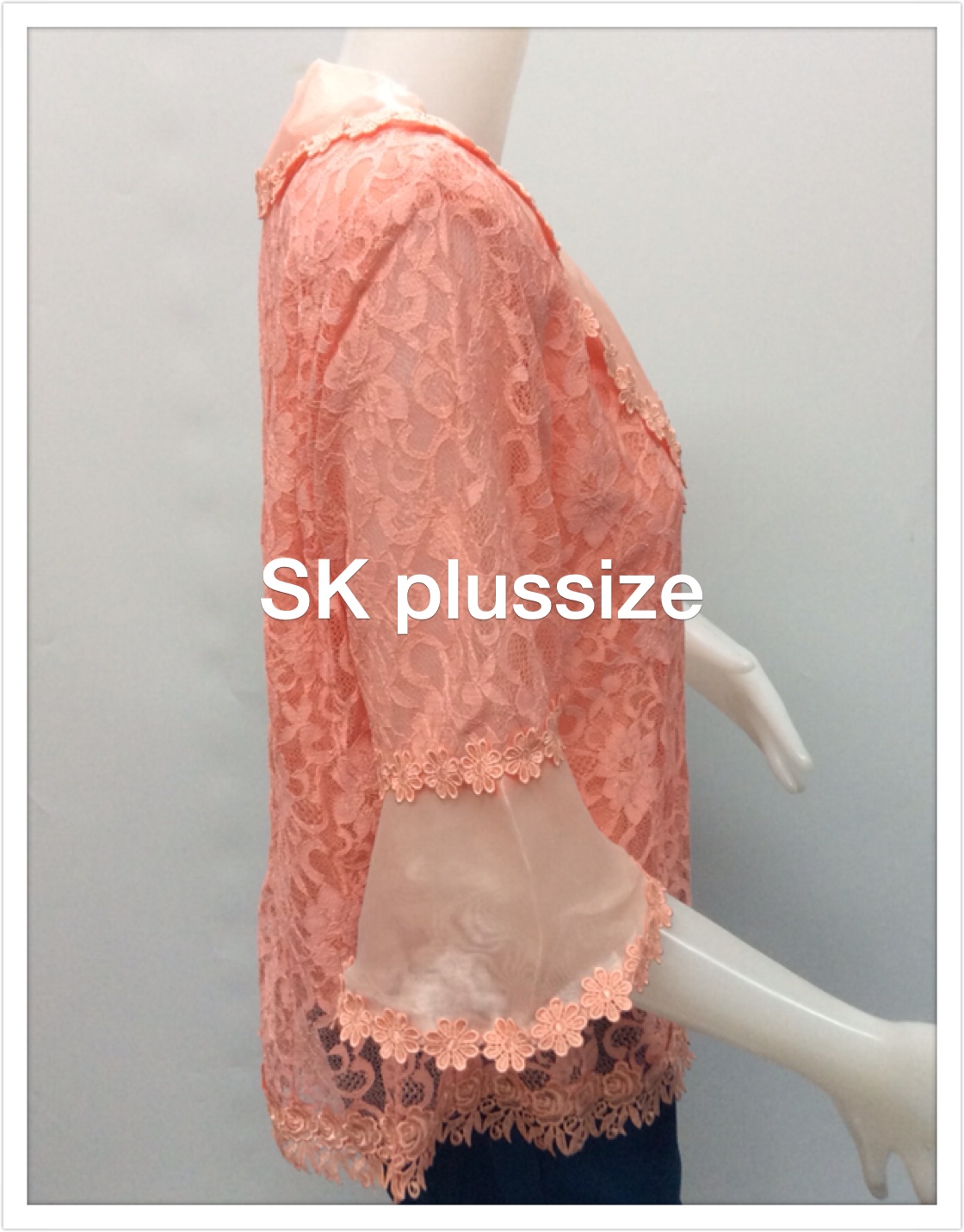เสื้อลูกไม้ สีส้ม ปกผ้าแก้ว รอบอก 38 นิ้ว