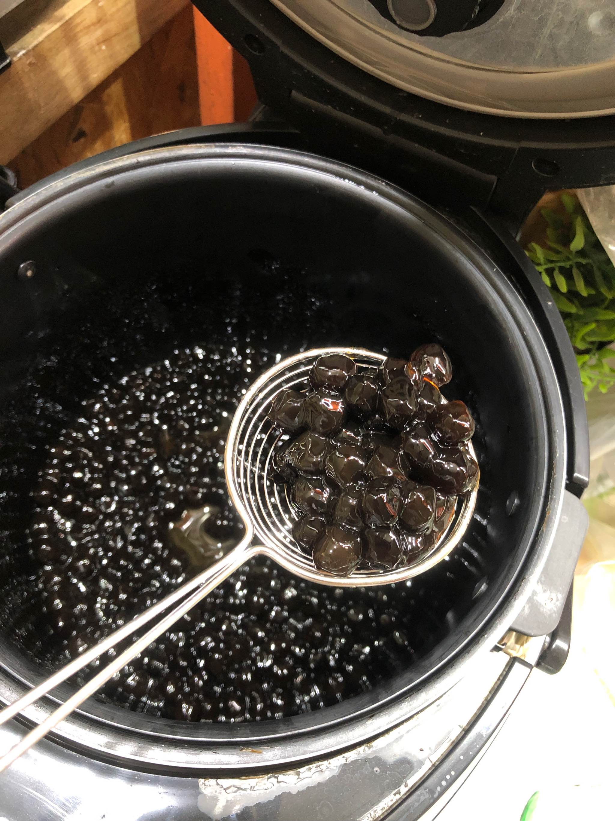 กระชอนตักไข่มุกสแตนเลส ด้ามซิลิโคน (12-8499)