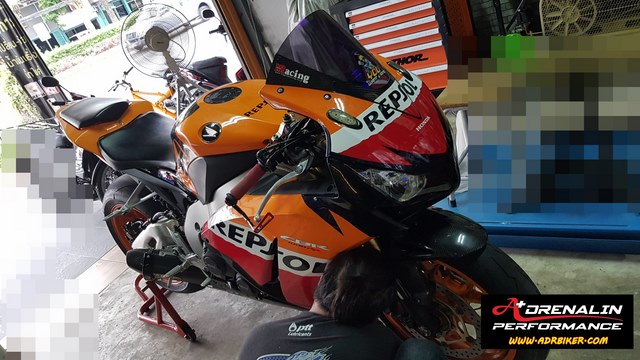 ชุดอุดกระจกหน้า พร้อมไฟเลี้ยว สำหรับ CBR1000RR 08 ขึ้นไป ของ Hotbodies
