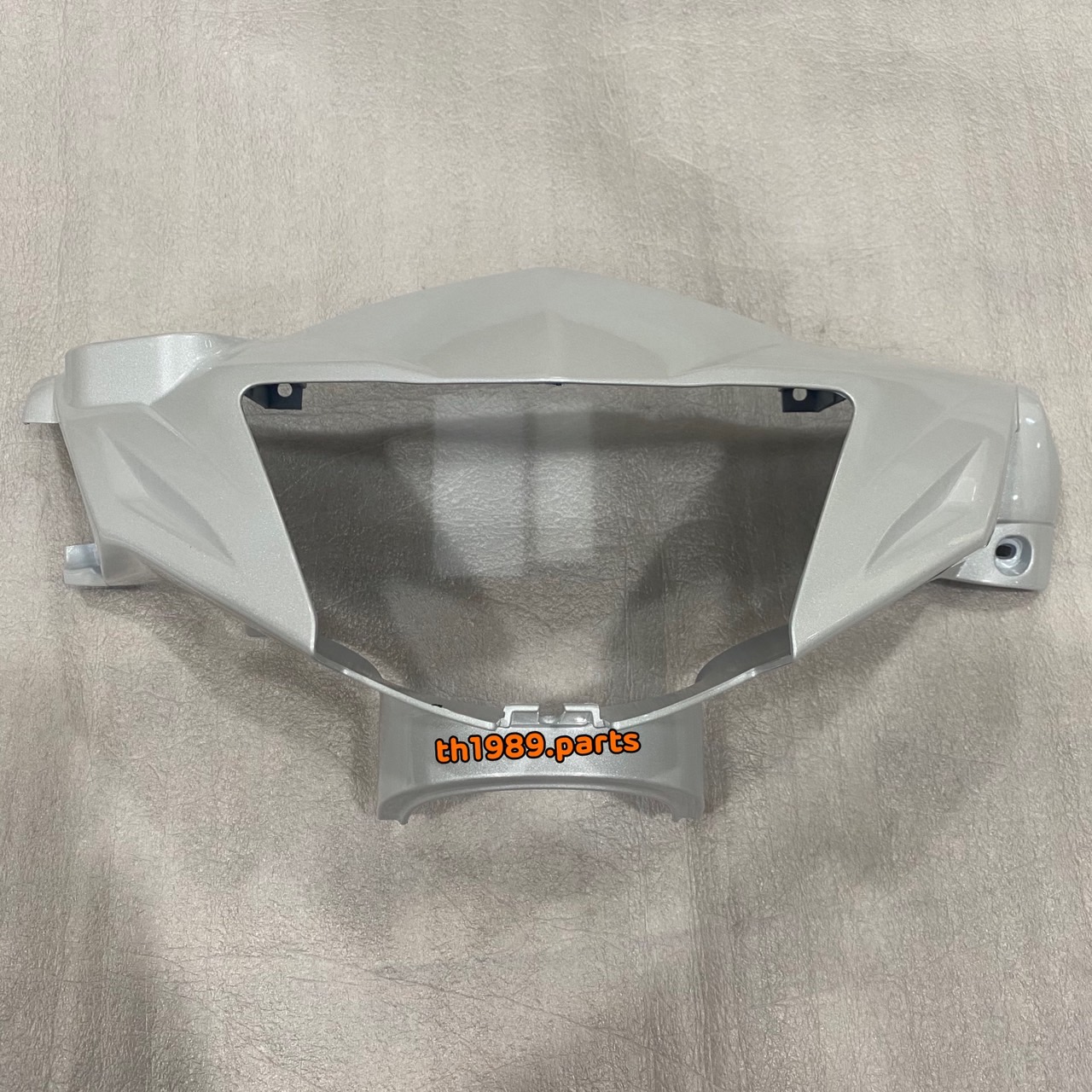 5YP-F6143-00-P3 ฝาครอบไฟหน้าสีขาว SPARK135 (ดิสต์เบรค) 2005,2007 สีขาว(0390,BWC1) , SPARK135RX 2008 อะไหล่แท้ YAMAHA