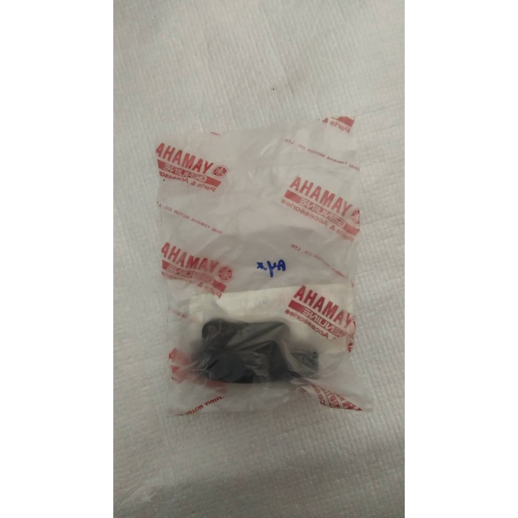 5VV-F6282-00 ปะกับปลอกคันเร่งบน MIO 2005 , MIO AMORE 2008 , MIO MX อะไหล่แท้ YAMAHA