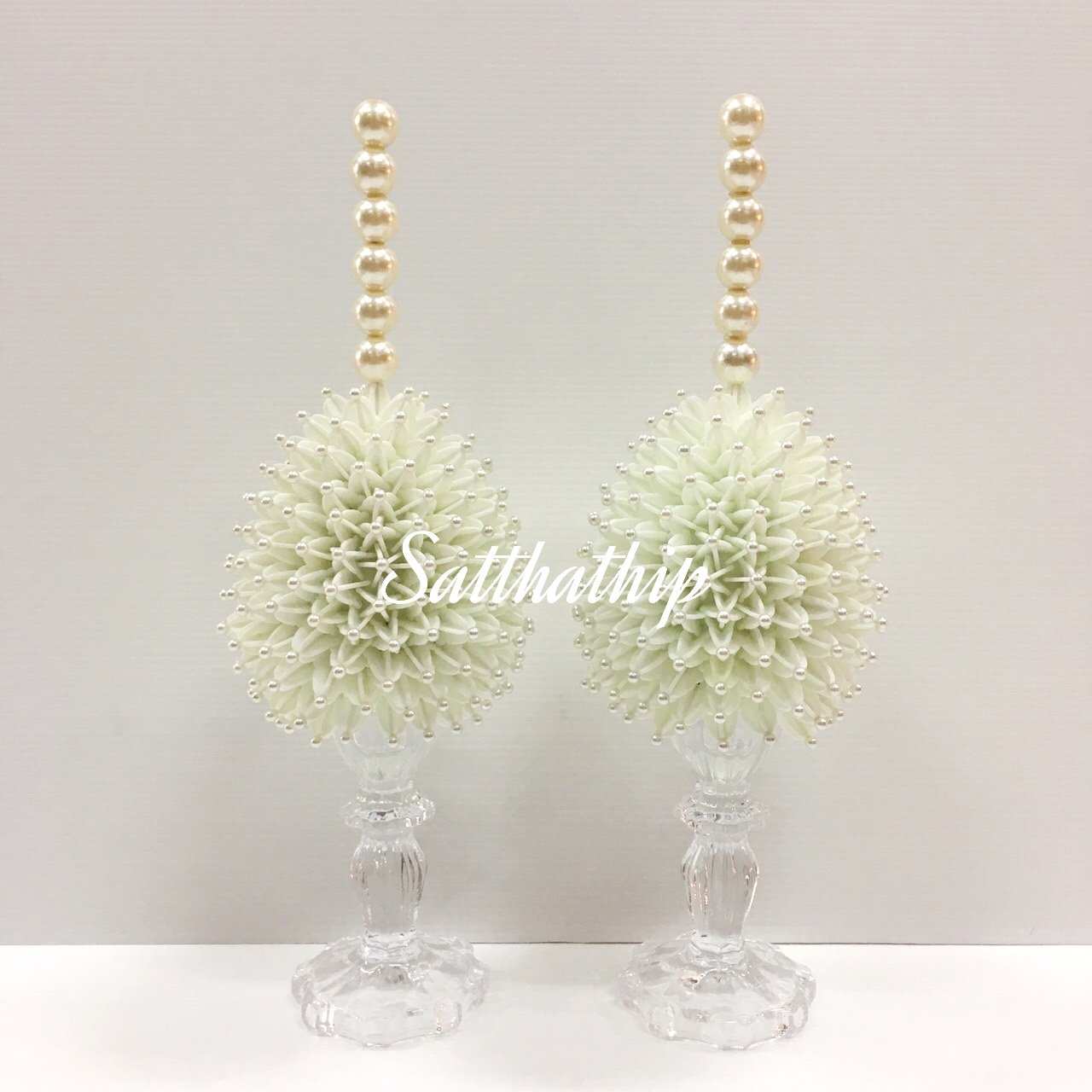 พานพุ่มดอกรักประดิษฐ์ [4"]