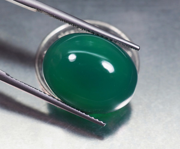 คาลซิโดนีสีเขียว (Green Chalcedony) 13.80 กะรัต