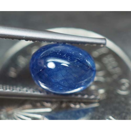 พลอยไพลินหลังเบี้ย (Sapphire) 2.45 กะรัต