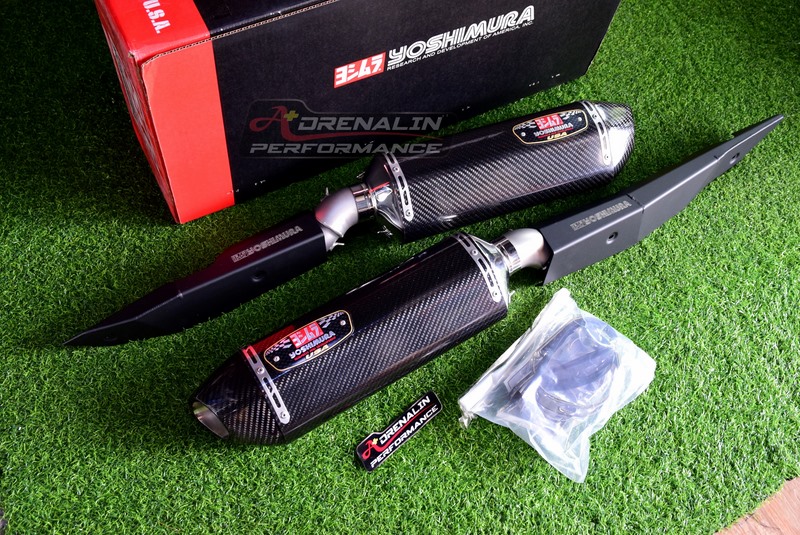 ท่อ Yoshimura R77 ท่อคู่ สลิปออน คาร์บอน สำหรับ Hayabusa 2022+ (For Exhibition only)