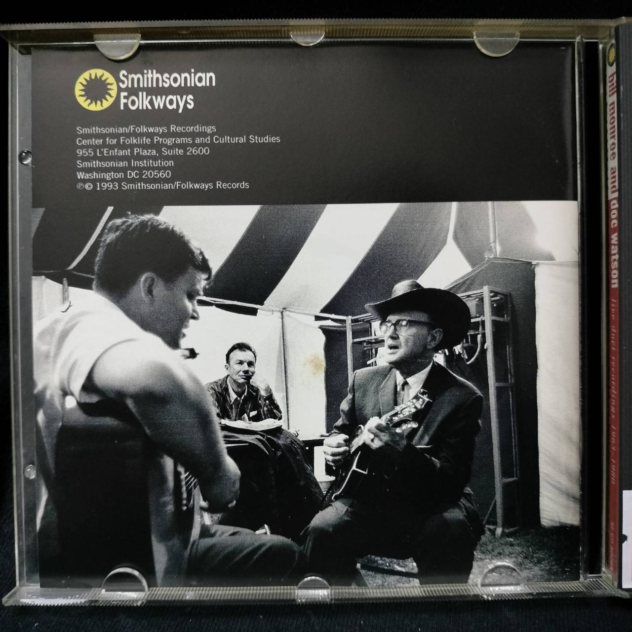 Bill Monroe & Doc Watson – Live Duet Recordings 1963-1980 (Off The Record, Vol. 2) / USA / ปกมีจุดเหลือง / แผ่นดี