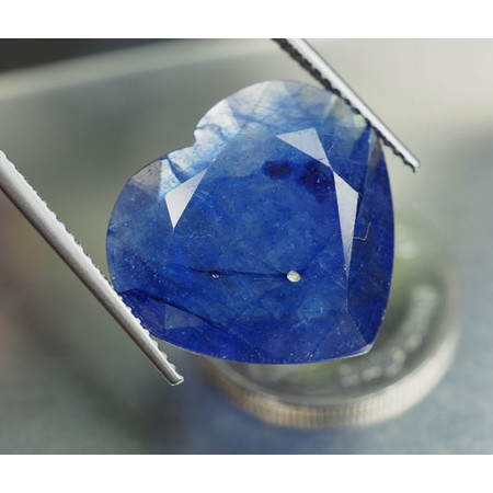 พลอยไพลิน (Sapphire) 13 กะรัตเจียร 2 ด้าน