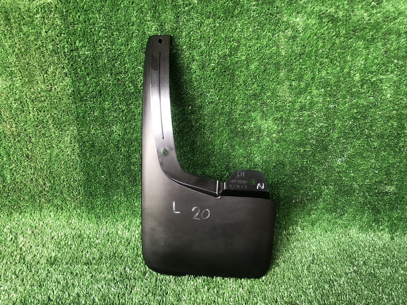 แผ่นกันโคลนรถยนต์