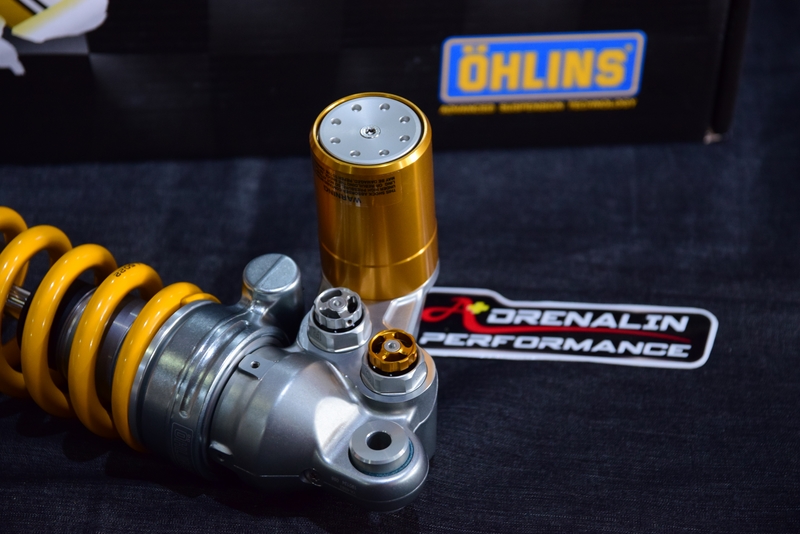 โช้คหลัง ohlins รุ่น TTX GP ตัวท้อปสุด สำหรับ R1 / R1M 2015+