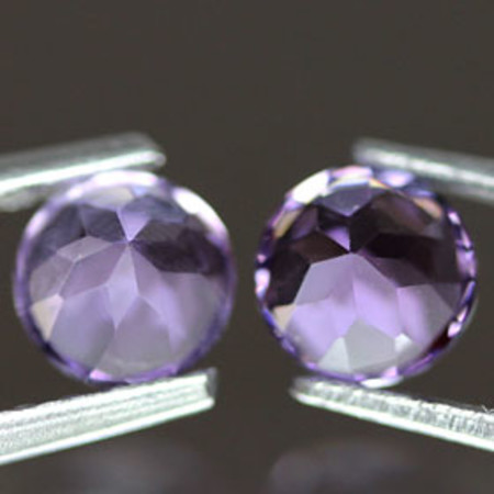 แอเมทิสต์สีม่วง (Purple Amethyst) 1 กะรัต 2 ชิ้น