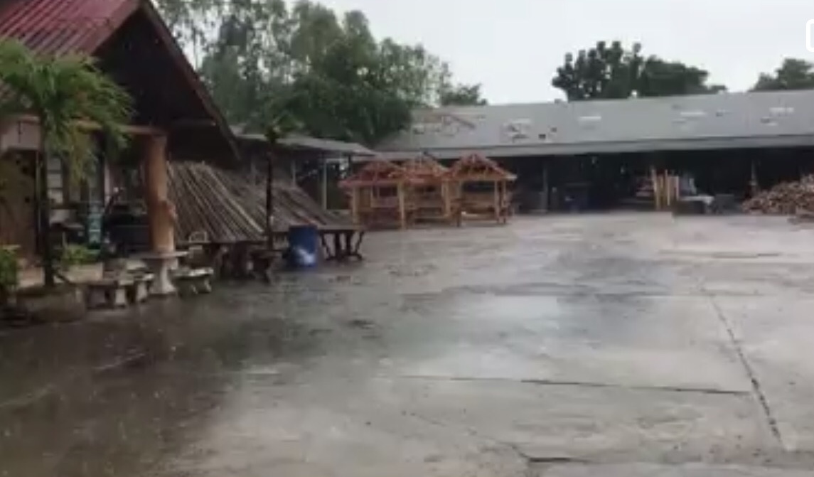 ( รหัส DT1-3x3 ) ศาลา แหย่งเสาตรง ไม้สัก สีโอ๊ค คาตาล2ชั้น เชิงเรียบโมเดิอร์น / ขนาด 3.00x3.00x3.00 เมตร