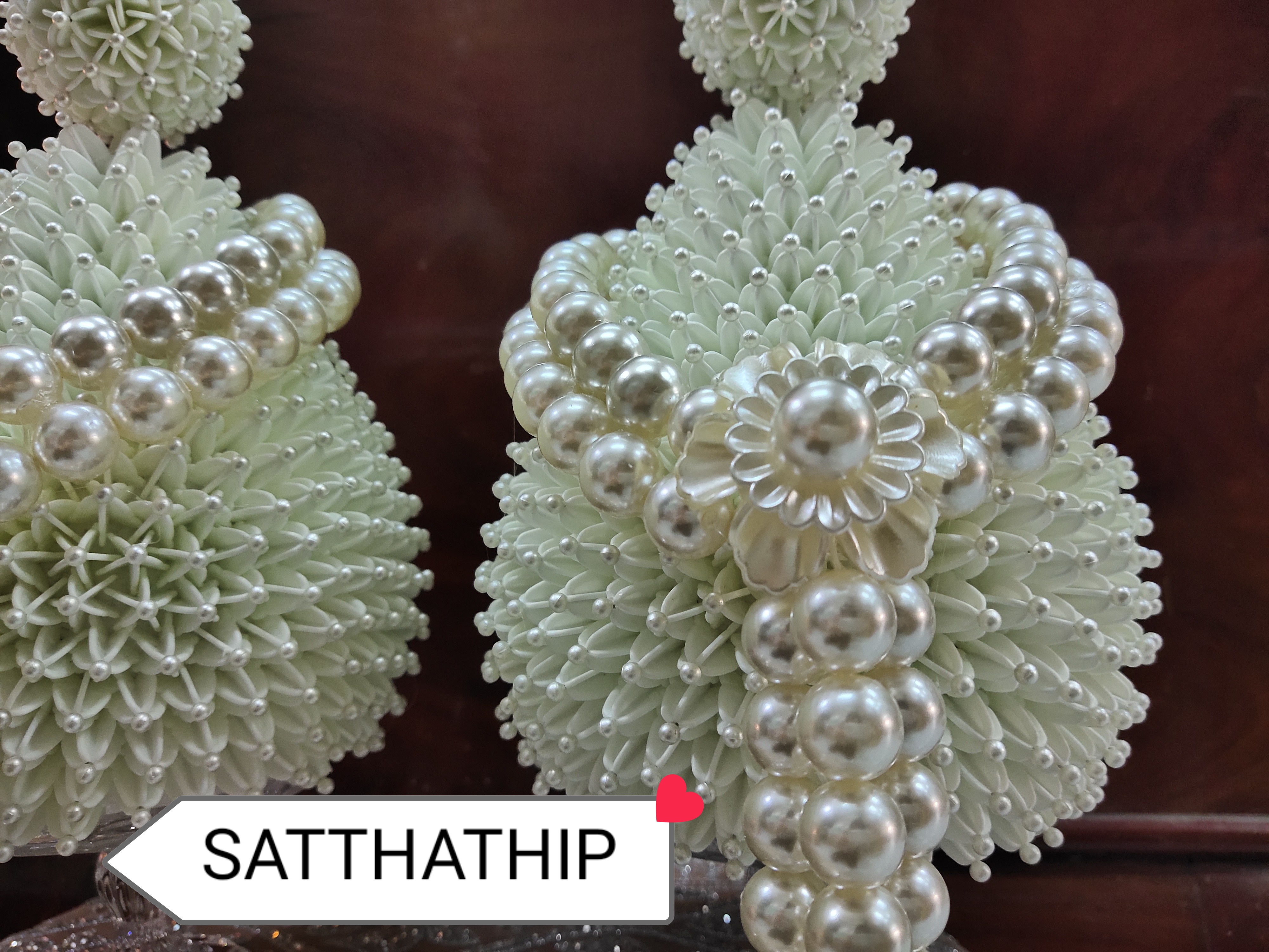 พานพุ่ม - พานพุ่มสักการะ - พานพุ่มดอกรัก - พานพุ่มดอกรักประดิษฐ์ (พลาสติก) - พานพุ่มสีขาว - Panpum