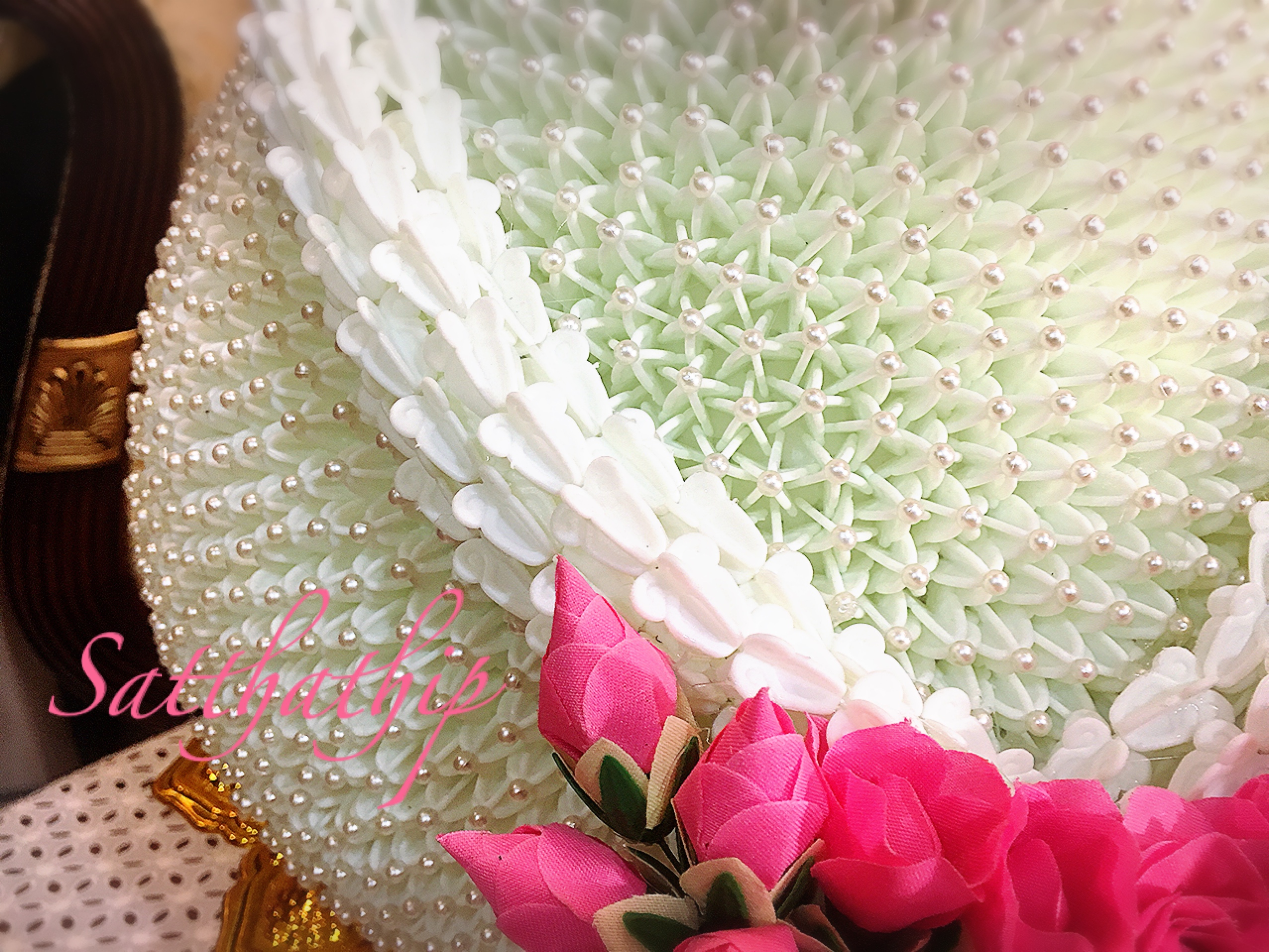 พานพุ่ม - พานพุ่มสักการะ - พานพุ่มดอกรัก - พานพุ่มดอกรักประดิษฐ์ (พลาสติก) - พานพุ่มสีขาว - Panpum