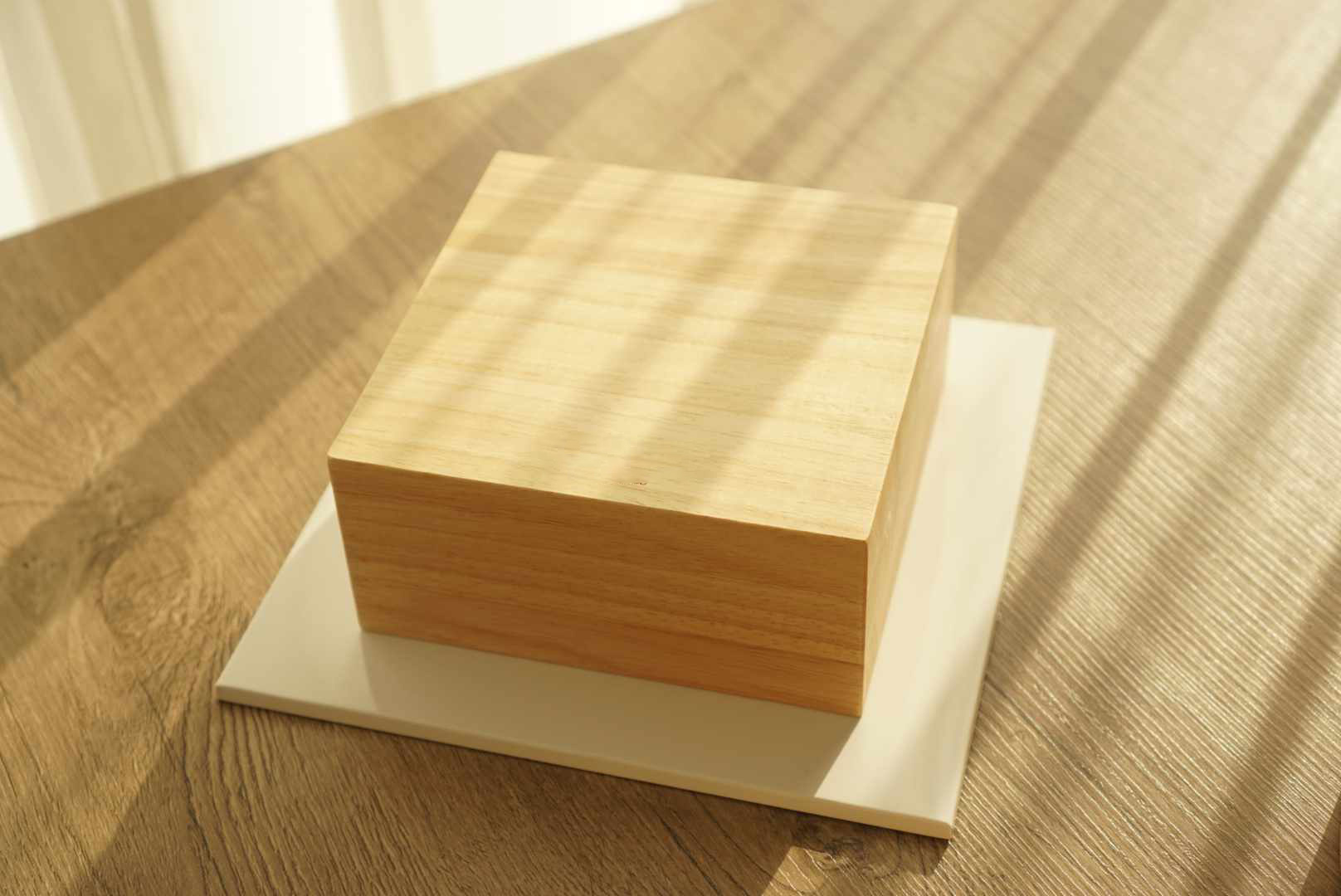 แท่นไม้ฝึกปาดและตกแต่งเค้ก ทรงเหลี่ยม 14x6.5 cm. Wooden Cake Block for Practice (Square) 14 x 6.5 cm. (12-8458)