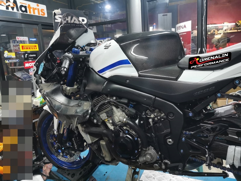 Carbon2Race คาร์บอนครอบเฟรม สำหรับ GSXR1000 2017+
