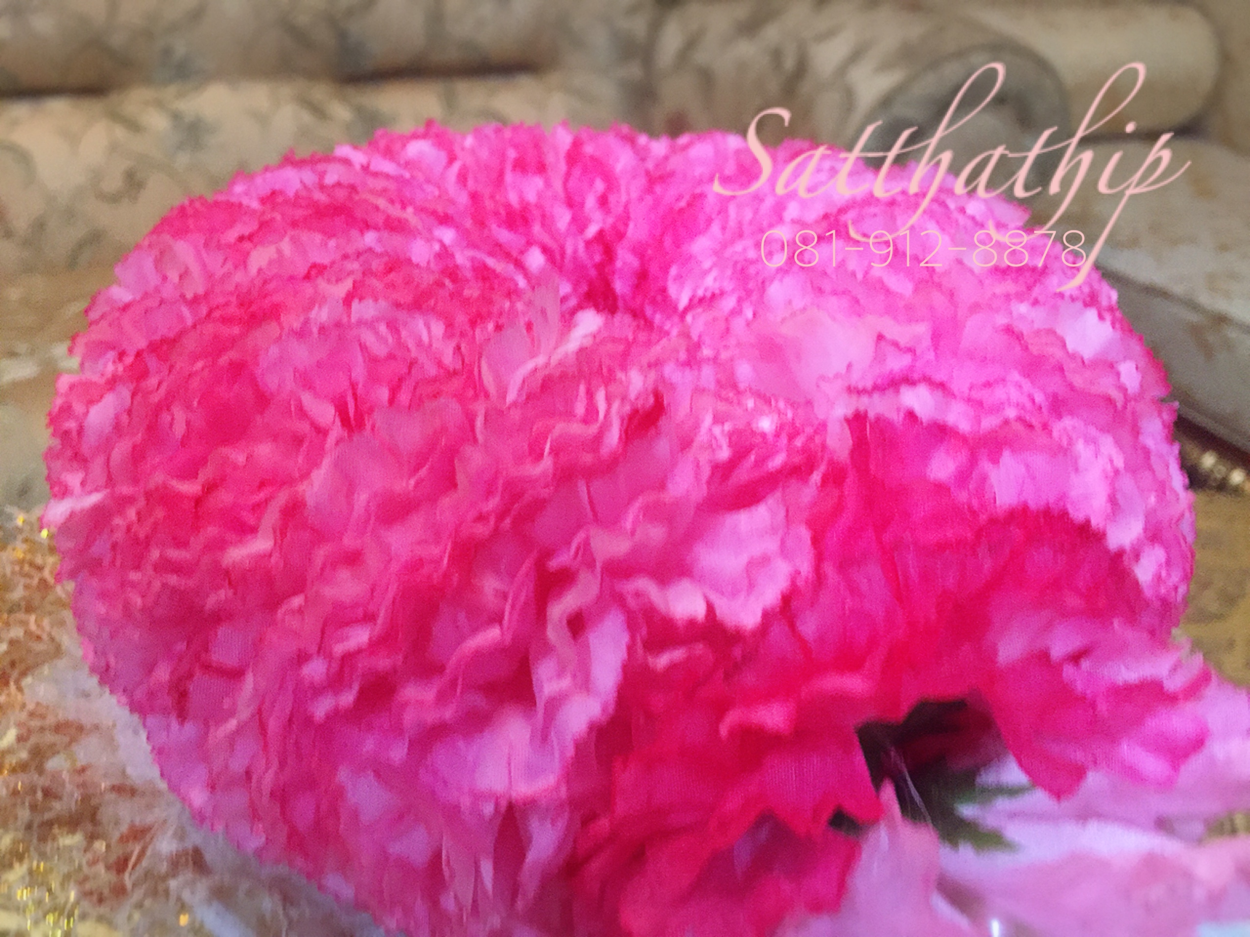 พวงมาลัยผ้า ดอกคาเนชั่น สีชมพู - พวงมาลัยผ้า - Fabric garland