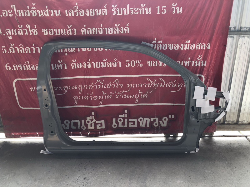 แผงวงกบตัวนอก Isuzu D-max TFR 2018