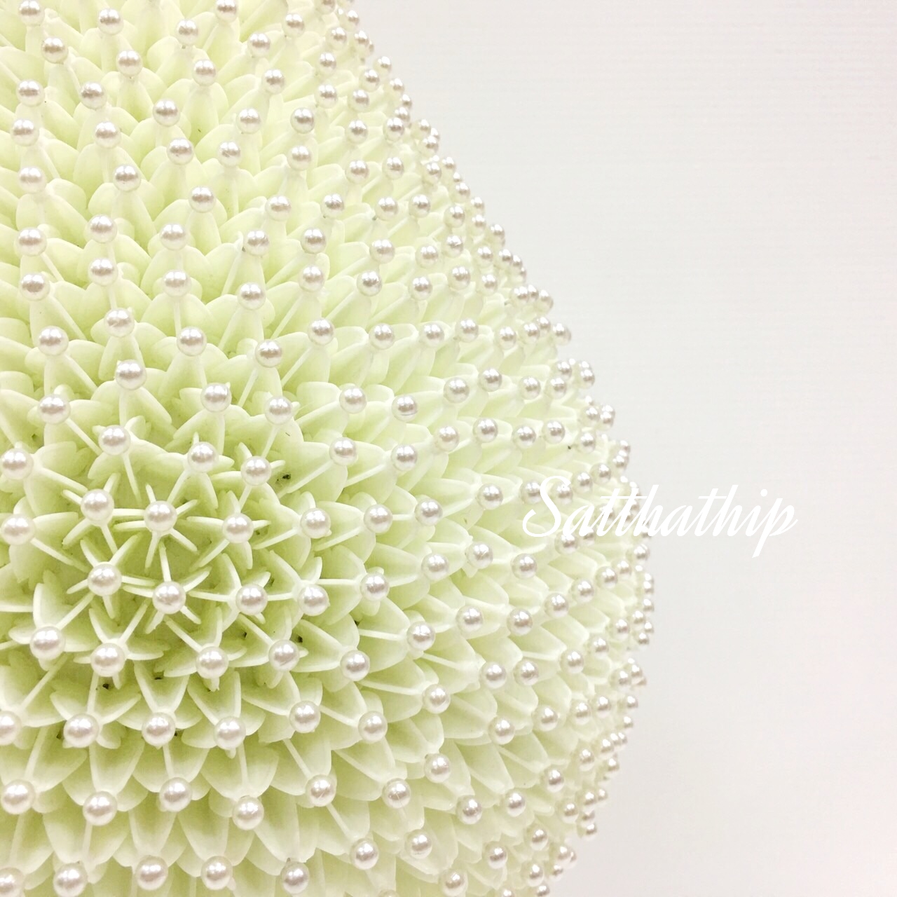 พานพุ่มดอกรักประดิษฐ์ [8"]