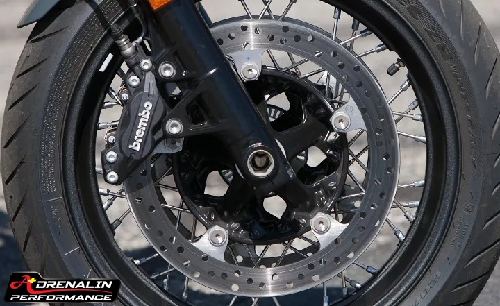 ผ้าเบรคหน้า Brembo สำหรับ Tiger 800 สีแดง sinter