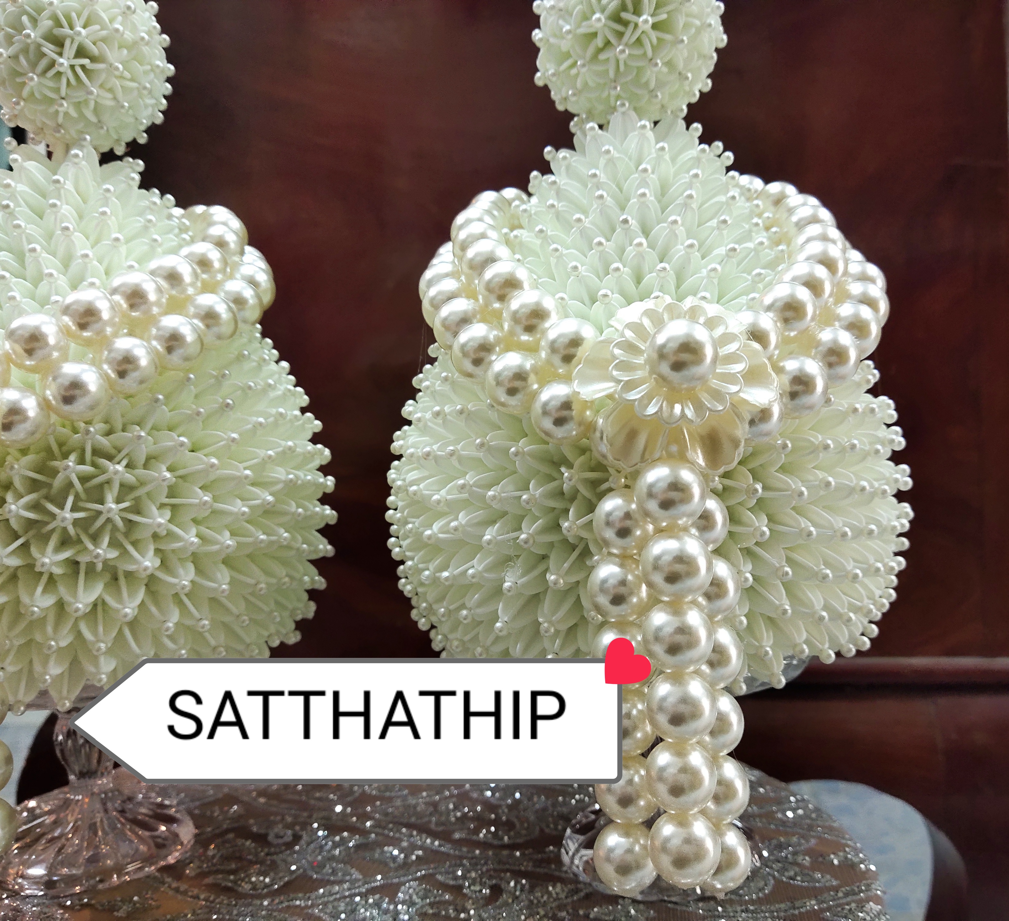 พานพุ่ม - พานพุ่มสักการะ - พานพุ่มดอกรัก - พานพุ่มดอกรักประดิษฐ์ (พลาสติก) - พานพุ่มสีขาว - Panpum